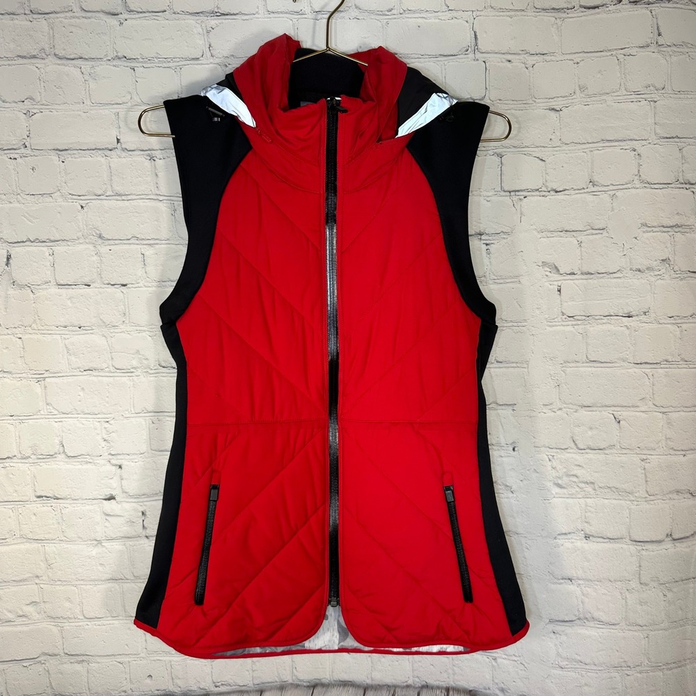 Athleta Wind Sprint Womens Red Black Quilted Puffer Vest Hood Camo Lining XS